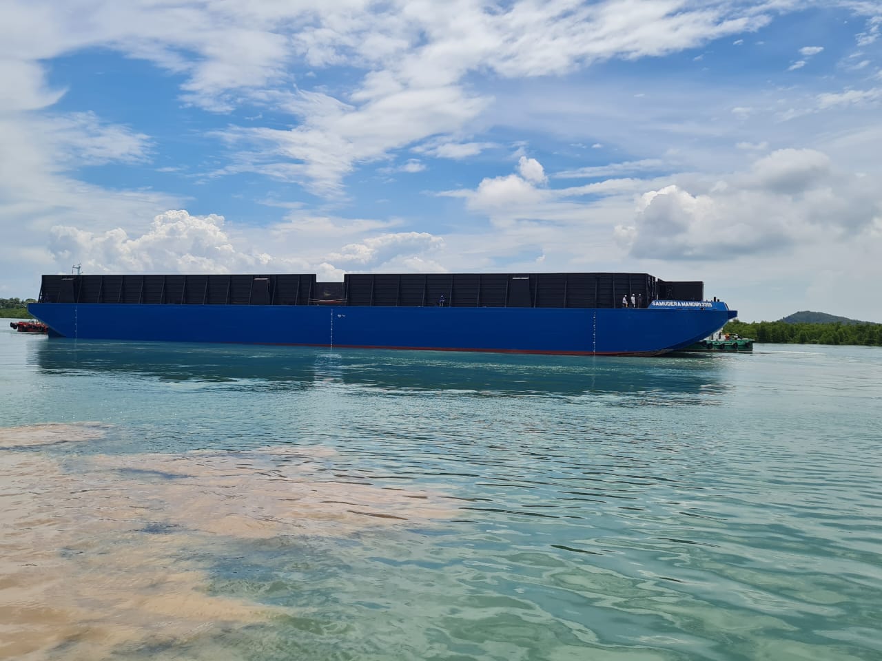 Barge